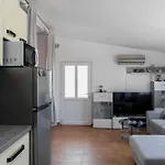 Sostaric דירה *