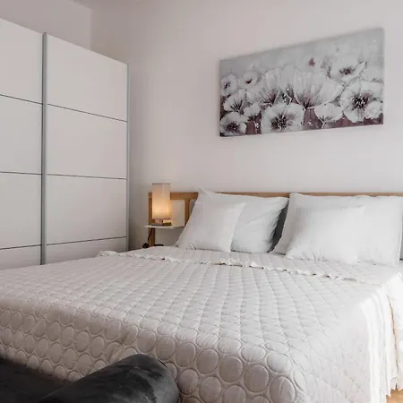 Apartman Sostaric Vir