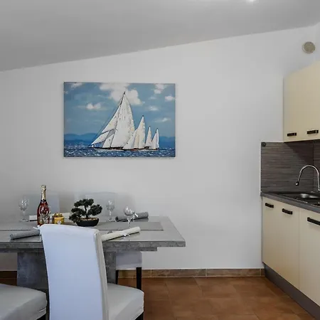 Apartment Sostaric *