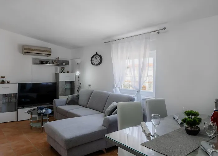 Apartment Sostaric *